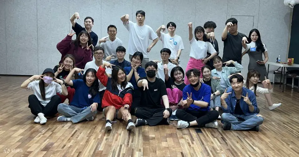 第一次上首爾 K-pop 舞蹈課,最怕的不是跟不上縮圖