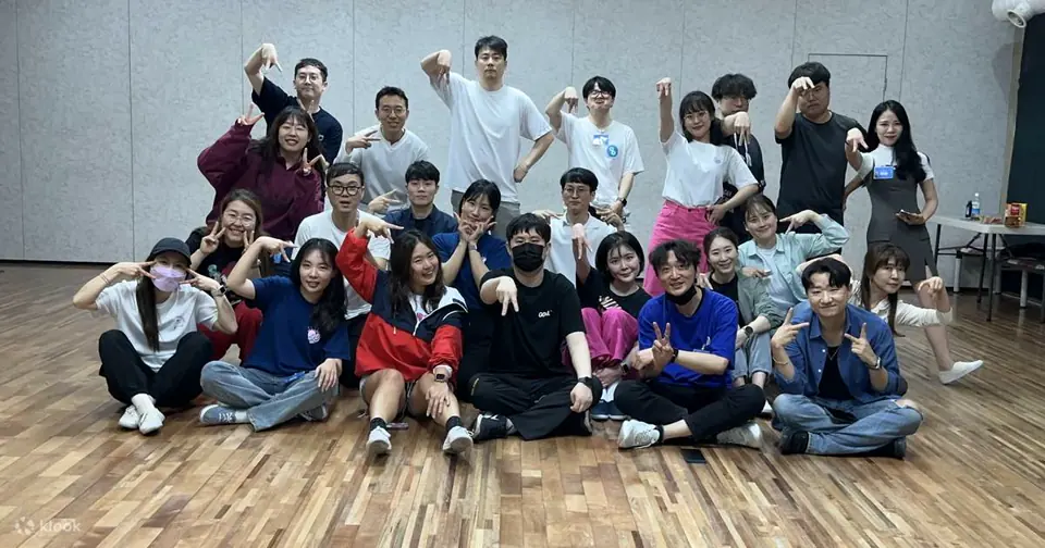第一次上首爾 K-pop 舞蹈課,最怕的不是跟不上 縮圖