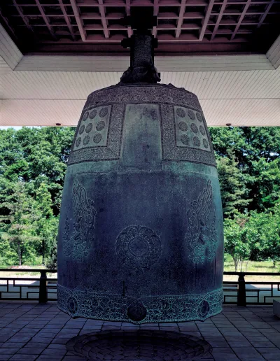 慶州国立博物館の屋外展示にある聖徳大王神鐘