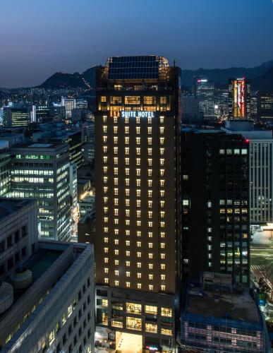 ENA Suite Hotel Namdaemun 夜間外觀