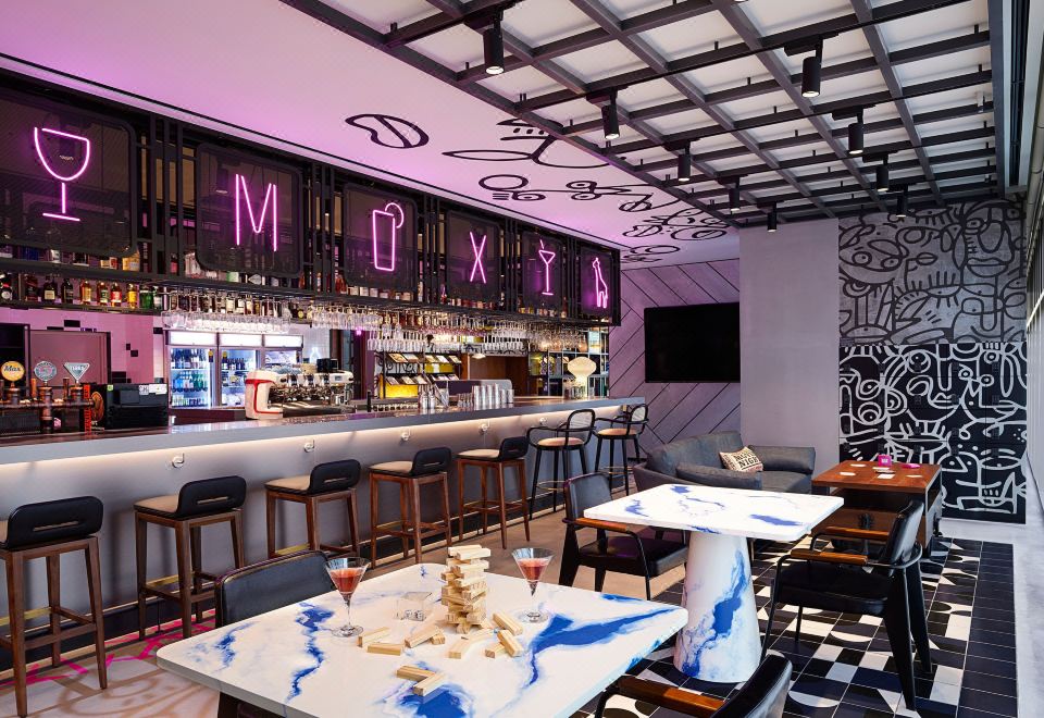 Moxy Seoul Myeongdong 酒吧與公共空間