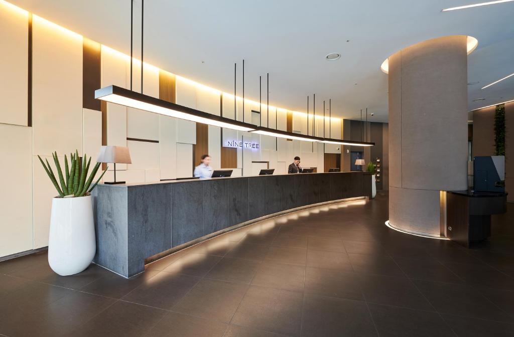 Nine Tree Premier Myeongdong 2 大廳